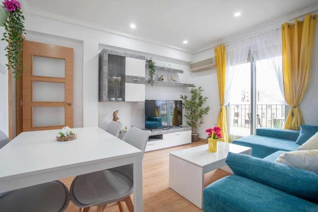 Reus, Lovely Flat Close To Center バレンシア エクステリア 写真