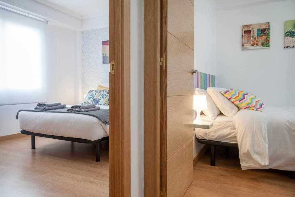 Reus, Lovely Flat Close To Center バレンシア エクステリア 写真