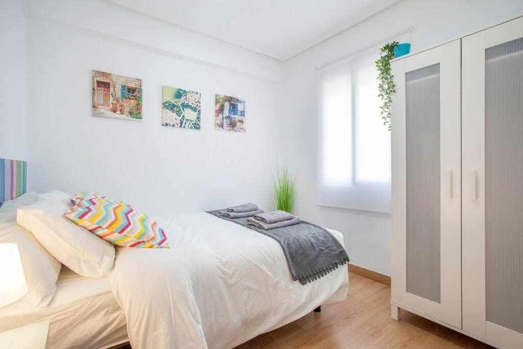 Reus, Lovely Flat Close To Center バレンシア エクステリア 写真